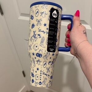 HydroJug Cream & Blue Lucky Charm Traveler Mug
